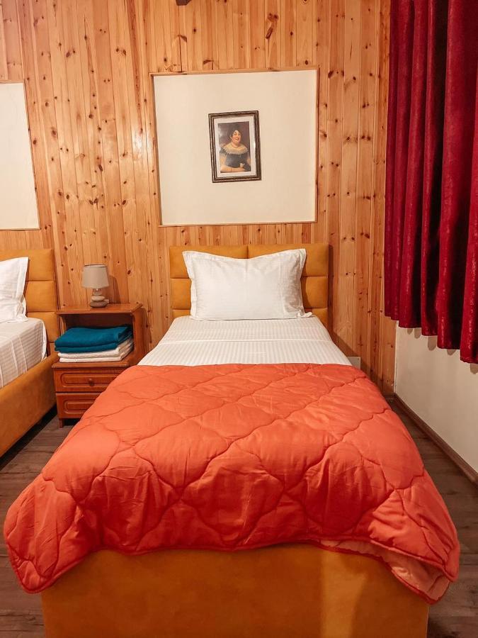 Guesthouse Lord Byron Τεπελένι Εξωτερικό φωτογραφία